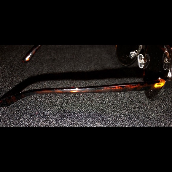 Sunglasses - Picture 4 of 4